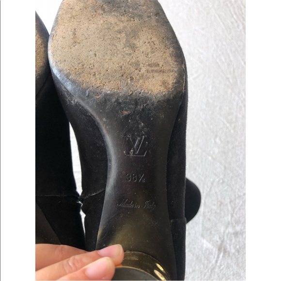 AUTH Louis Vuitton Black Suede Skylight Bootie 38.5 - Picture 4 of 16